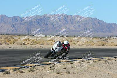 media/Jan-10-2025-CVMA Friday Practice (Fri) [[489e0da257]]/Group 4 and Trackday/Session 2 (Turn 4 Inside)/